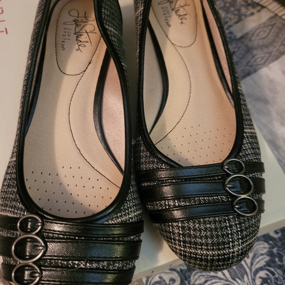 Lifestride Flats